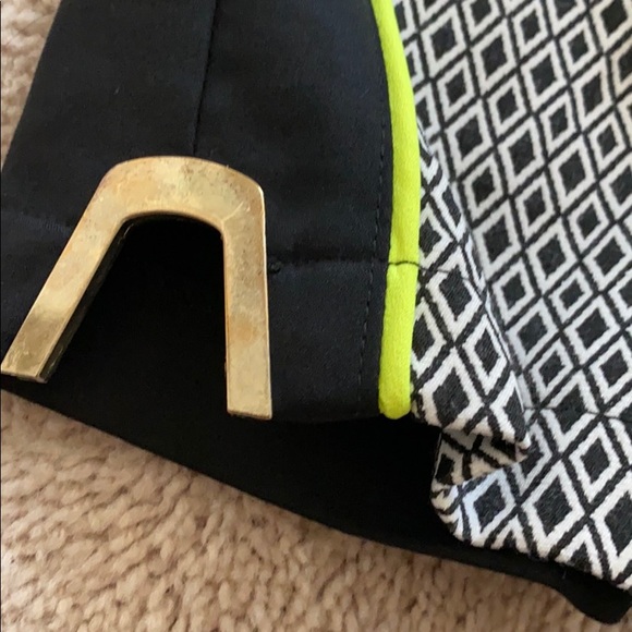 Shorts - Picture 4 of 4